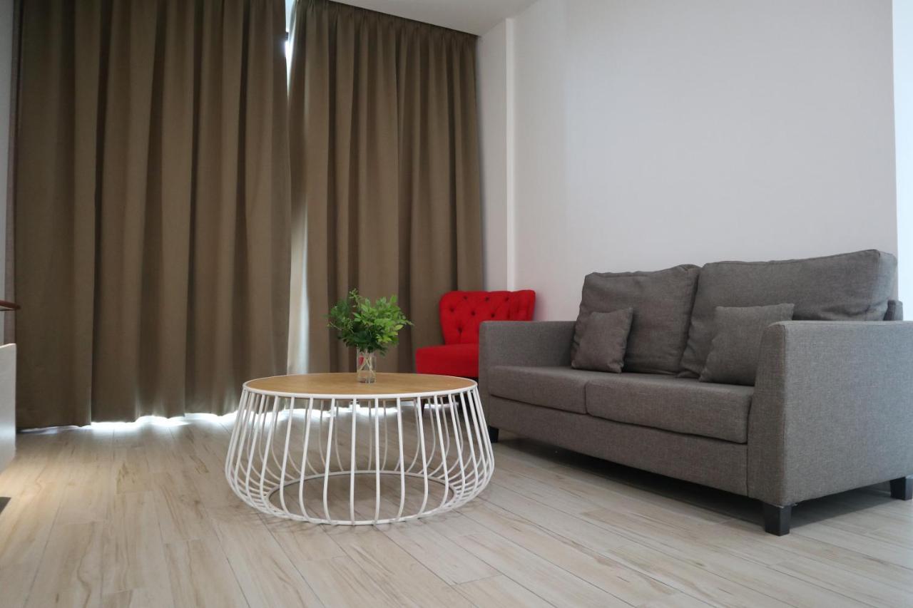 Zen66 @ Roxy Serviced Apartment Kuching Luaran gambar