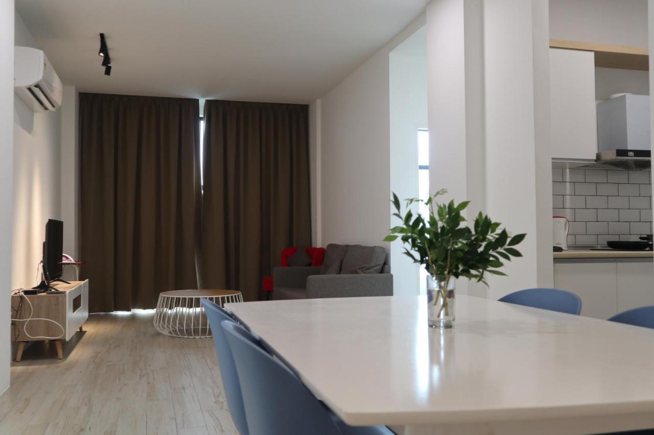 Zen66 @ Roxy Serviced Apartment Kuching Luaran gambar